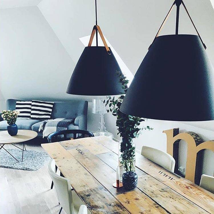 Nordlux Lampada a sospensione Strap 48 nera con cinturino in pelle Ø48 cm