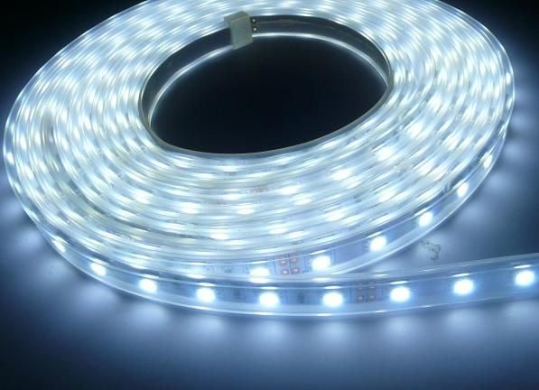 LED strip 5m IP65 48W 60 leds per meter 24V, knipbaar per 5cm