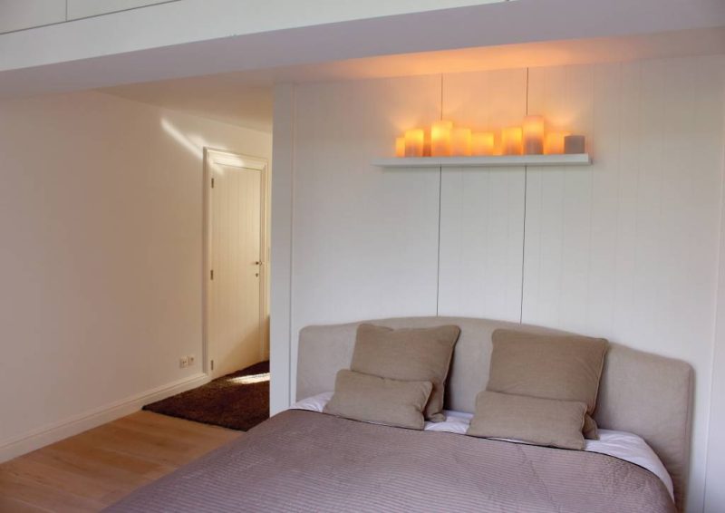 Authentage Bellefeu wall light rustic LED 7 candles dimmable 80cm wide